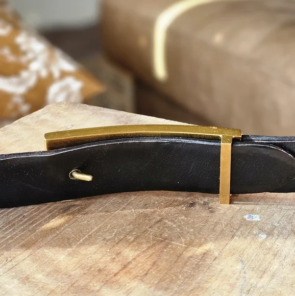 Judith Leiber Vintage Black Leather Belt With Gold Accents display picture 1